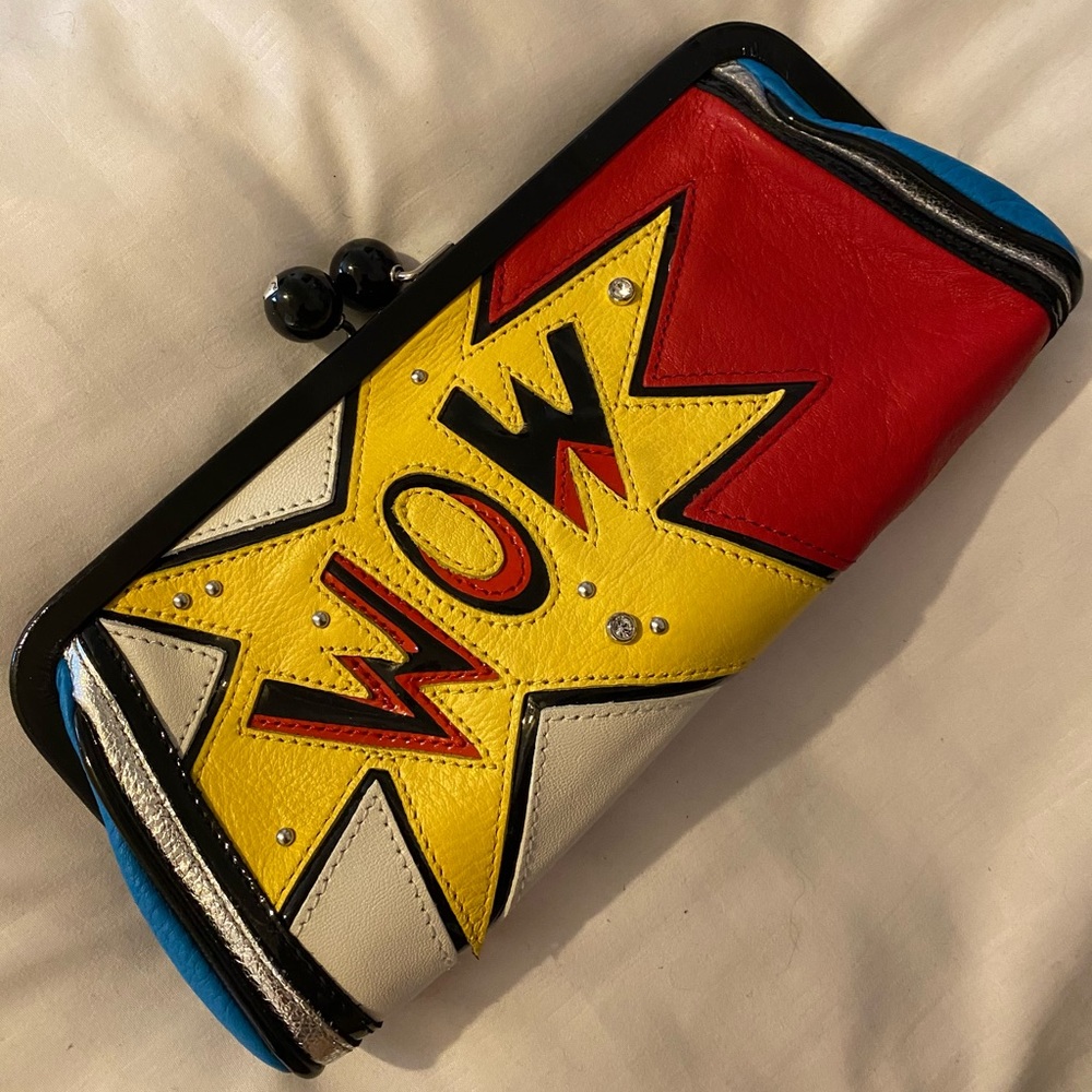 Brand New! ✨Brighton✨Graphics leather clutch